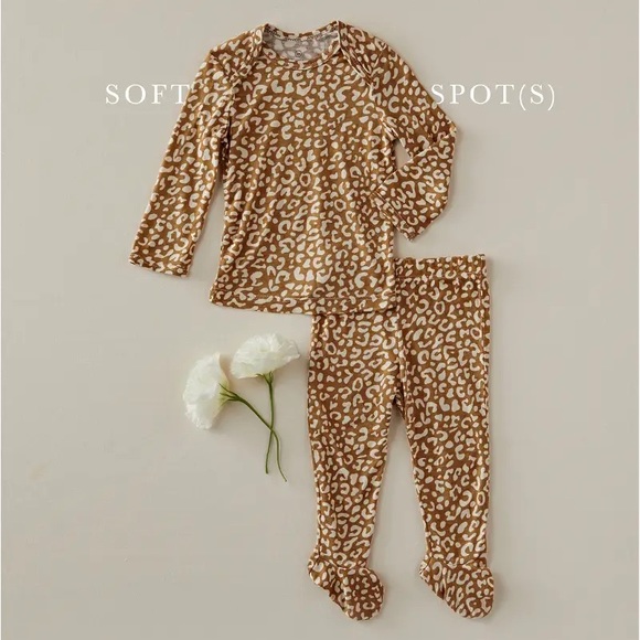 solly baby Pajamas Solly Baby Cottage Leopard 2 Piece Sleep Set